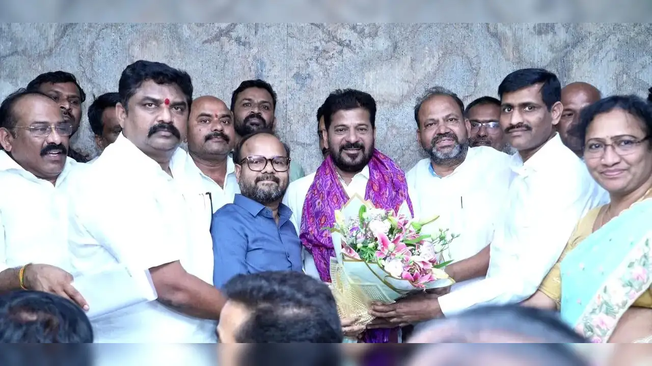 ఉద్యోగ సంఘాలకు సీఎం రేవంత్ రెడ్డి 4 కీలక హామీలు .