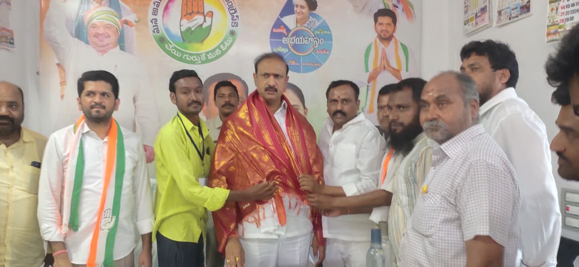 ప్రణవ్ బాబు, నరేందర్ రెడ్డి వార్డుల పర్యటన