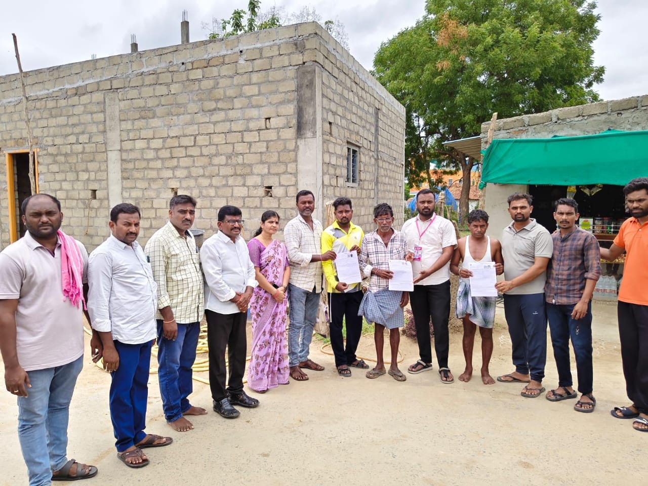 మహాదేవపూర్ మండలంలోని పలు గ్రామాలలో ఎస్ ఐ  ఆర్