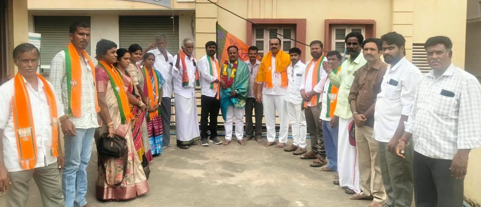 స్థానిక ఎన్నికలకు బీజేపీ శ్రేణులు సిద్ధం కావాలి